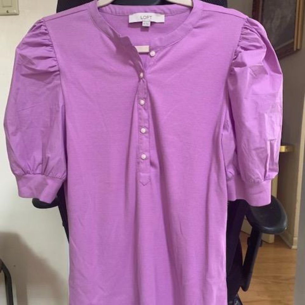 LOFT 3/4 Sleeve Shirt. Size M.